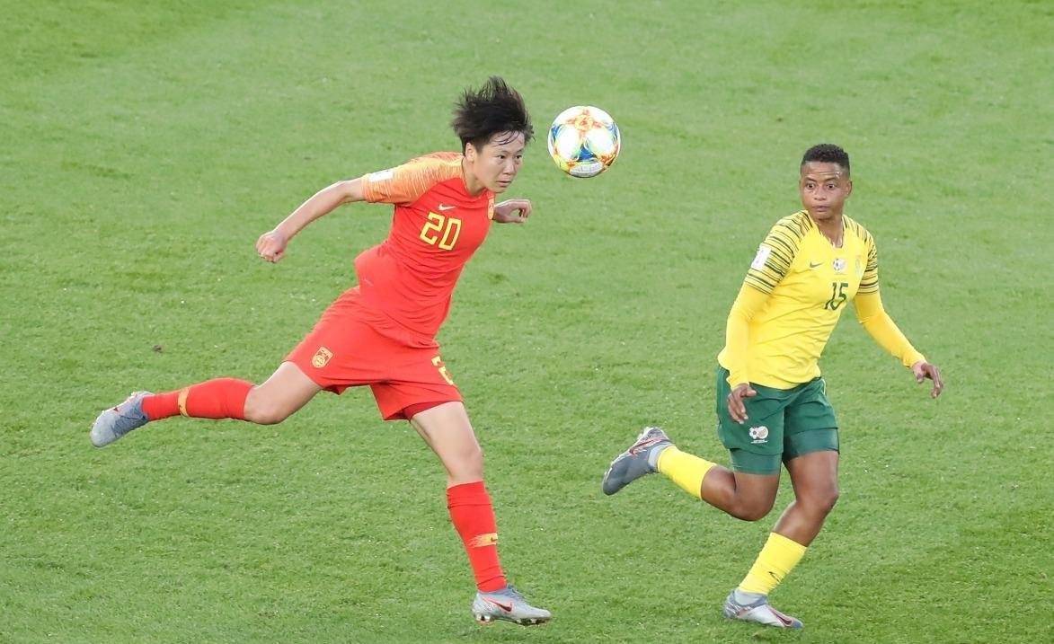 运动赛事亮点：女足比拼的激烈竞争！